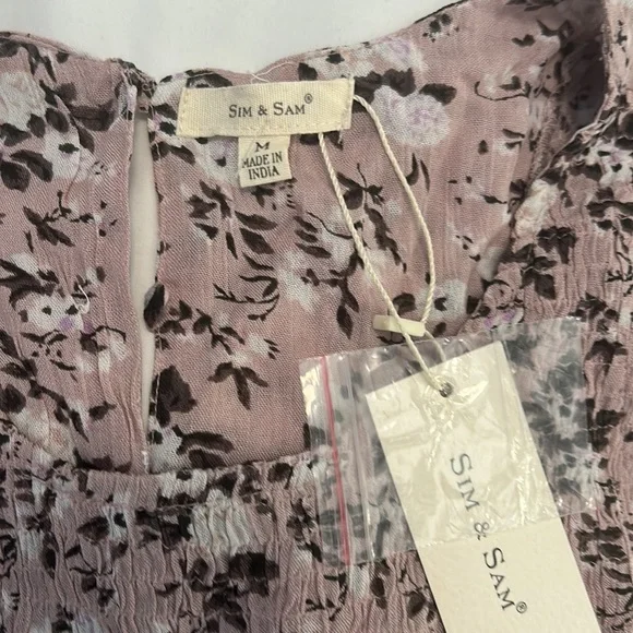 Sim &sam cute top - Picture 2 of 3